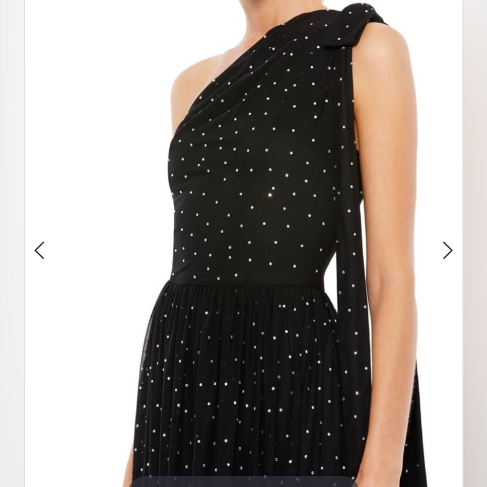Mac Duggal Black One-Shoulder Sleeveless Maxi Dress